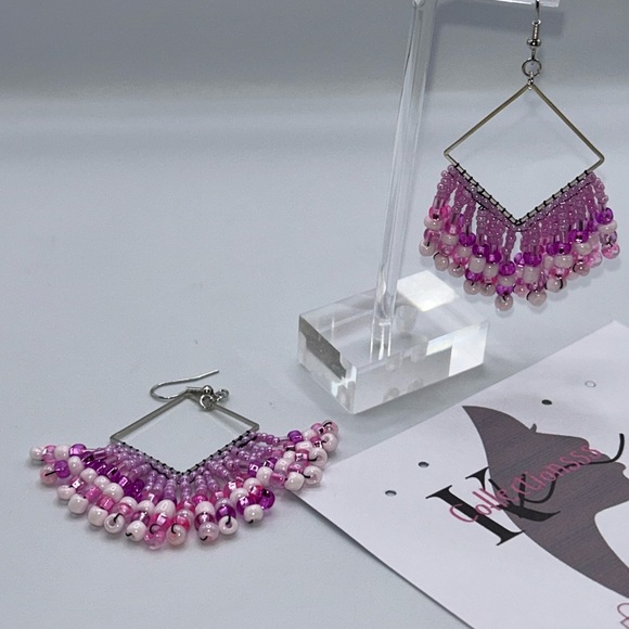 Elegant Pink and Purple Beaded Earrings - Picture 2 of 3